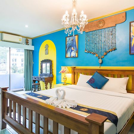 Barefoot Hotel Kalim Beach Front Patong Buitenkant foto