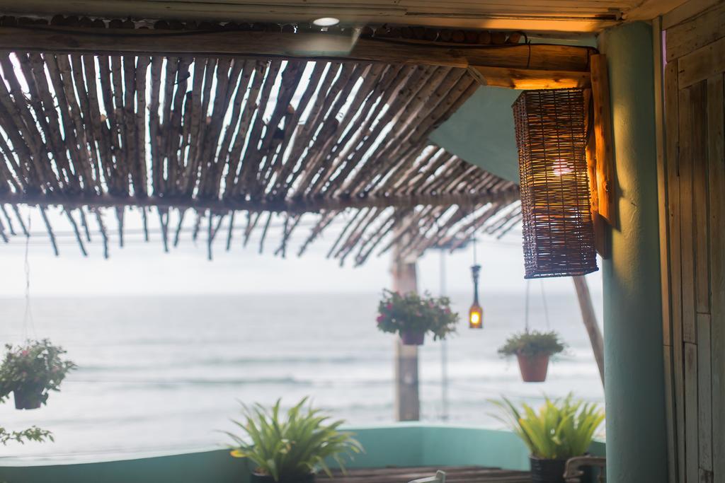 Barefoot Hotel Kalim Beach Front Patong Buitenkant foto