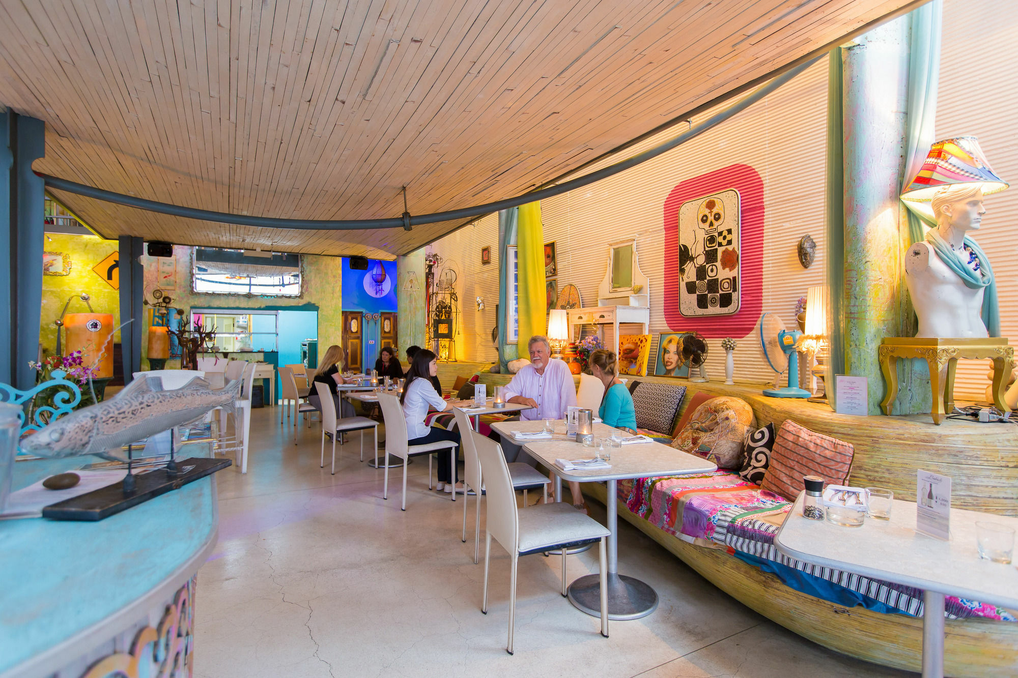 Barefoot Hotel Kalim Beach Front Patong Buitenkant foto