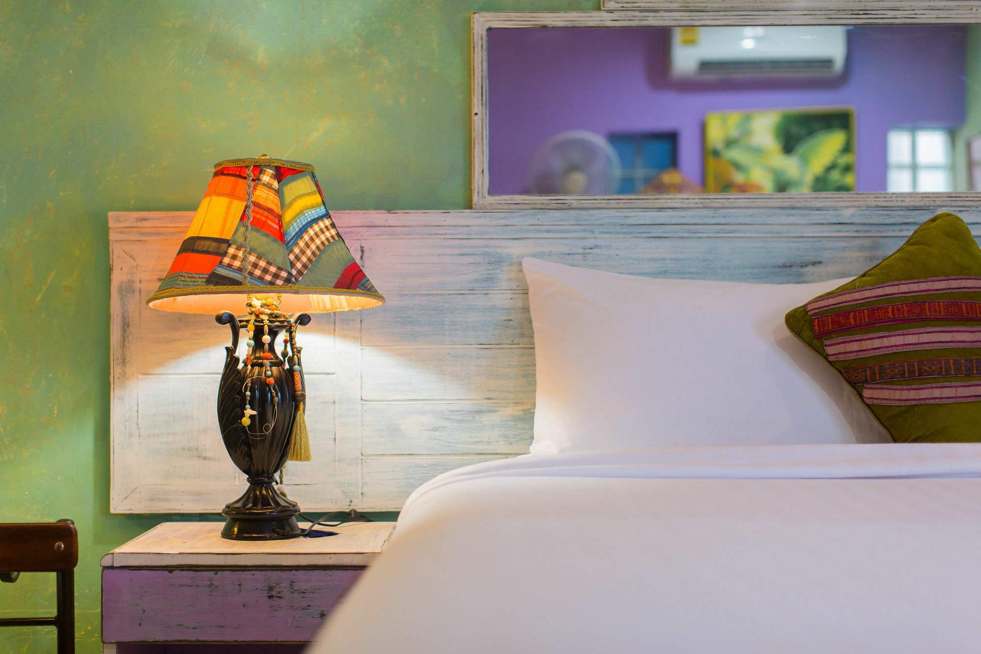 Barefoot Hotel Kalim Beach Front Patong Buitenkant foto