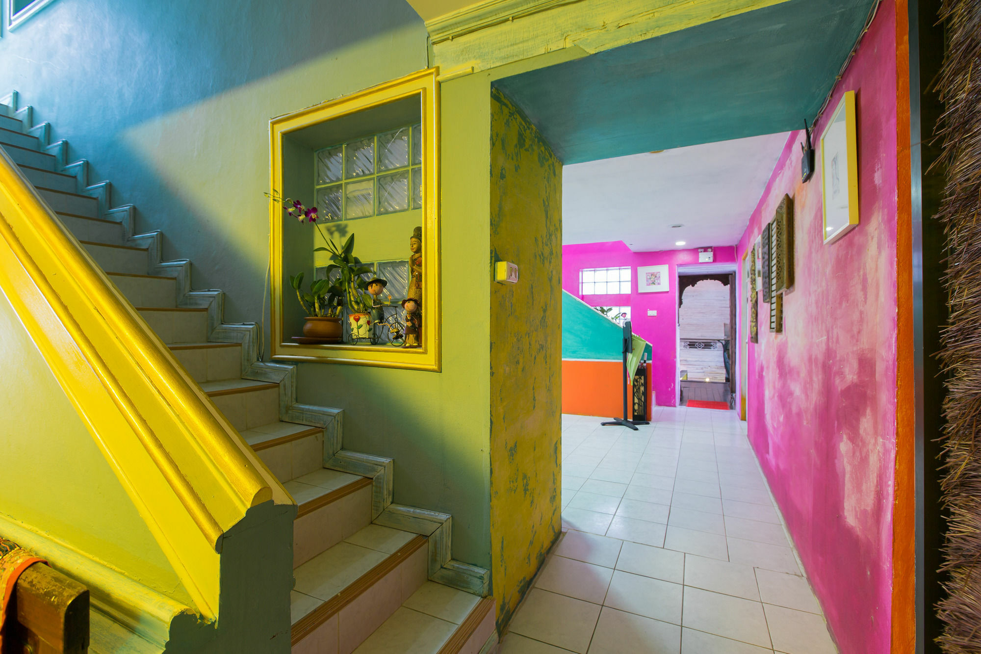 Barefoot Hotel Kalim Beach Front Patong Buitenkant foto